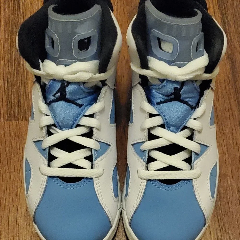 Air Jordan 6 Retro "UNC White" - 12C - Picture 2 of 11